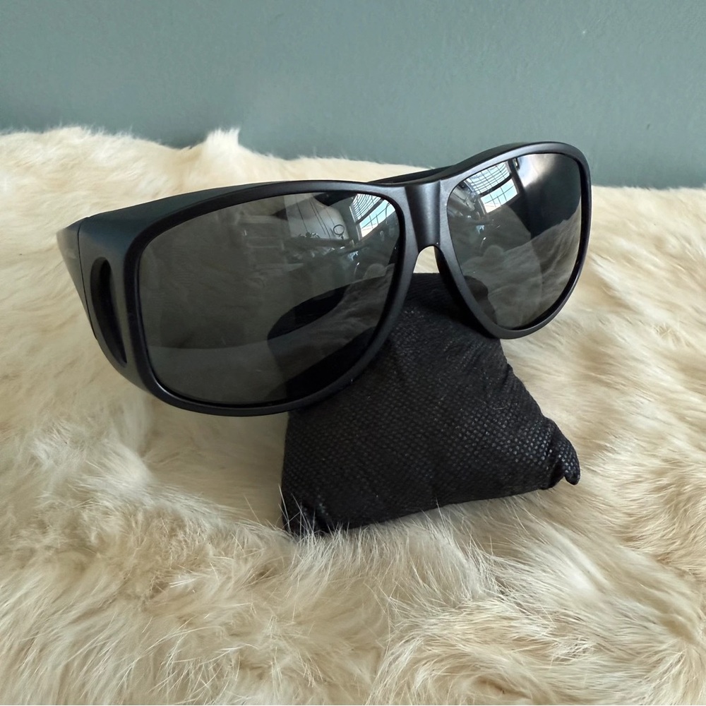 Foster Grant Eyewear Solar Shield Unisex Adult Classic Fit Over Sunglasses